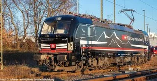 21612 PIKO - H0 - Elektrická lokomotiva BR 193 Vectron "Thuner See", DCC se zvukem