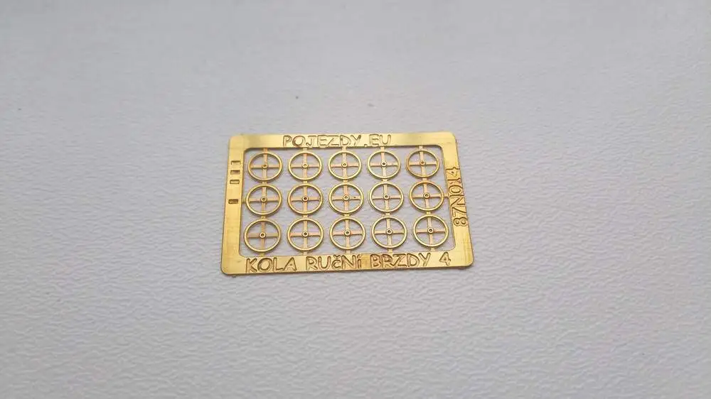 H0 - "2" hliníkové leptané - Balm apod. (42 ks)