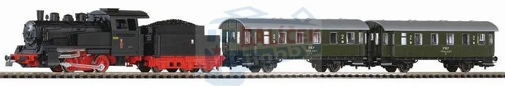 97933 PIKO - H0 - start set Osobní vlak s parní lokomotivou a tendrem, 2 x os. vůz, kolejivo s podložím, 12 x oblouk. kolej, 2 x rovná kolej, trafo + napájen