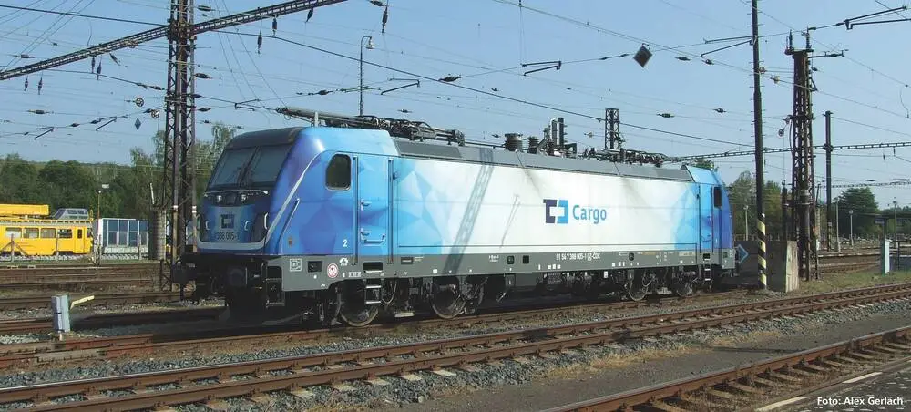 47459 PIKO - Elektrická lokomotiva BR 388, DCC se zvukem