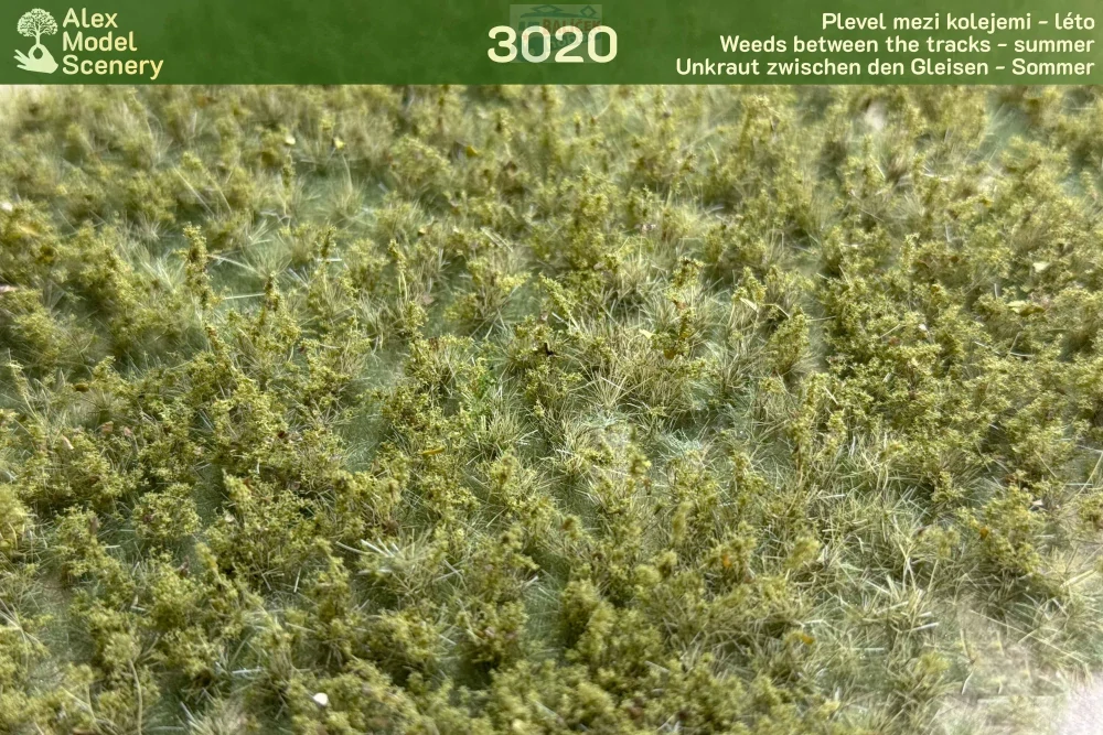 Plevel mezi kolejemi - léto - AMS-3020