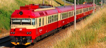 H0 - elektrická jednotka řady 560.024 + 060.033 ČD, Pantograf