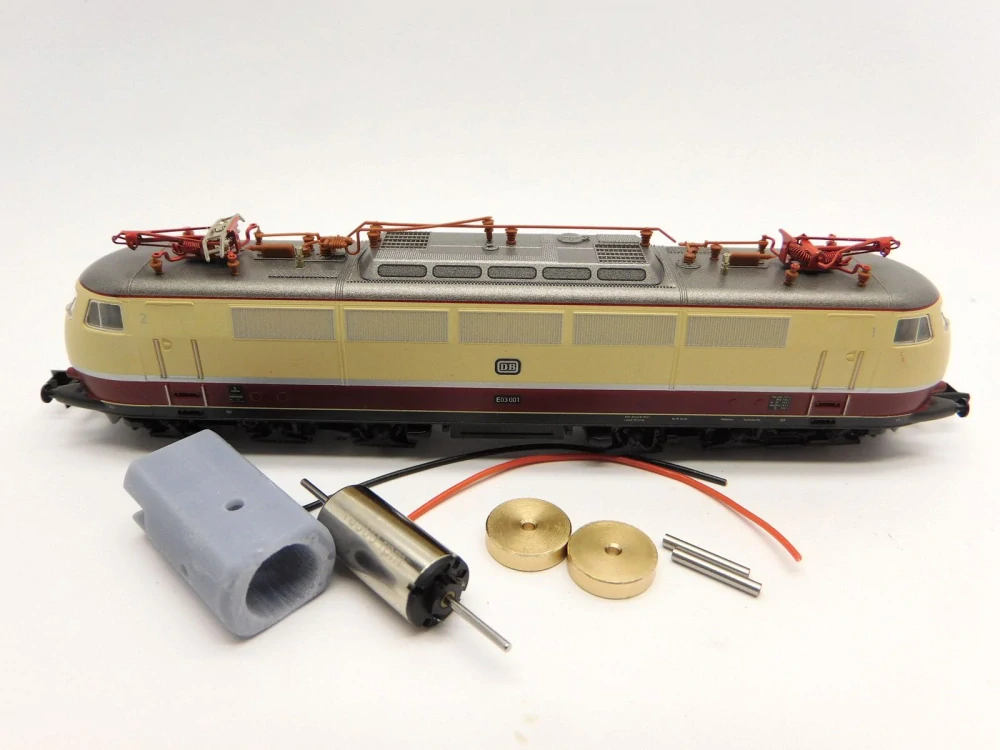 Arnold E 03, BR 103, BR 127, BR 152, BR 750, RENFE / AVE / ARCO S 252, CP LE 5600