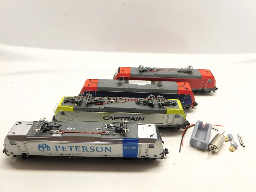 Arnold BR 146, BR 147, BR 185, BR 186, BR 246, BR 253, BR 285, BR 487, E186, E483, Re 187, Re 484, Re 486, TRAXX, Reeks 28 (BLS, Captrain, Cargo Net, Comsa, DB, Railion, DB Schenker, EBS, Euro Cargo Rail, FS, ITL, Linea, Lineas, Lotus, Metronom, NMBS, NO