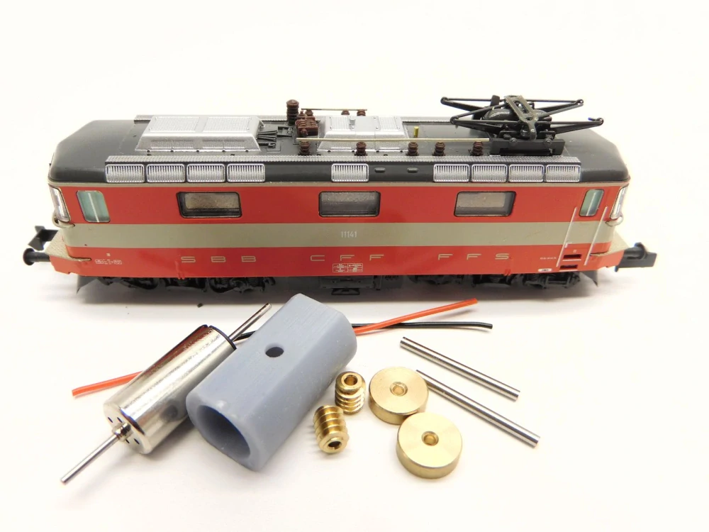 Hobbytrain Re 4/4 II