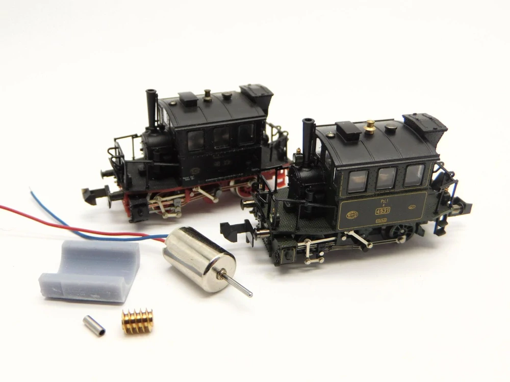 Minitrix BR 98.3, PtL 2/2, KPEV T2, ™BB 688, Glaskasten, Saxonia