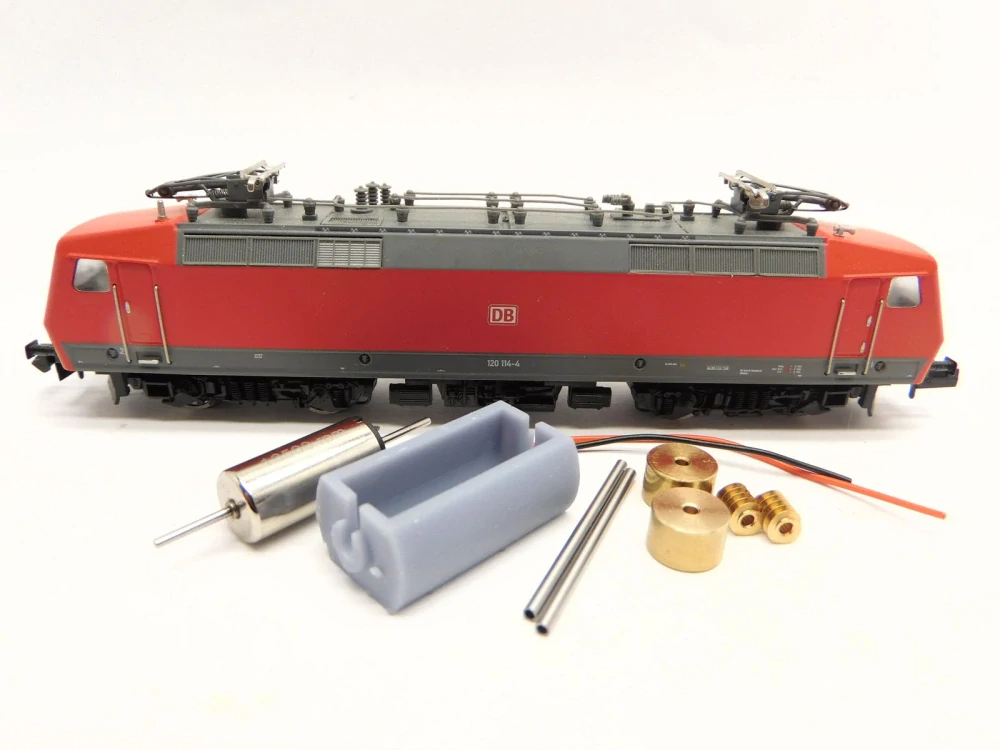 Minitrix BR 120 (New motor)