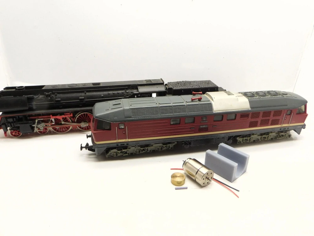 Piko BR 01, BR 03, BR 41, V300, BR 130/132/232/Ludmilla old
