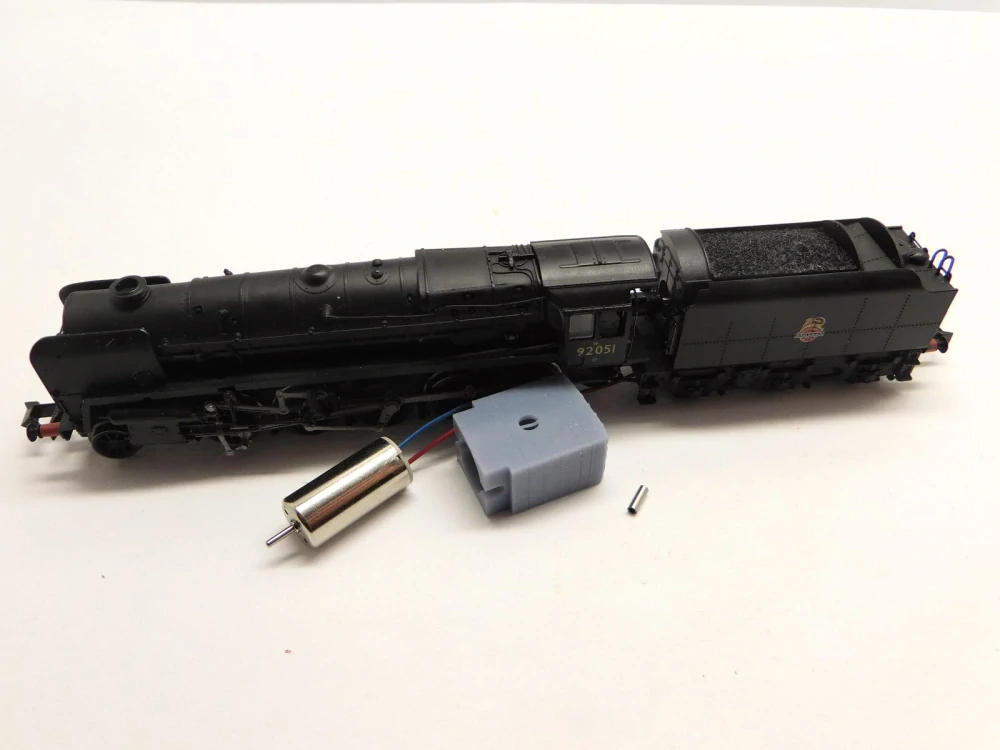 Dapol Class 49XX Hall, Class 68xx Grange, Class 7MT Britannia, Class 7800 Manor, Class 9F* / A3/ A4 / B1 / B17 / Q1*, Schools V Class, GWR 2884/38xx Class