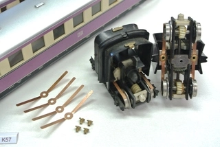K57, Sada kontaktů KaModel pro HO PIKO VT 137 (Starší), 4ks + 4 nýty