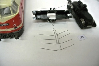 K78 Sada kontaktů KaModel pro lokomotivu HO PIKO BR 118 / V 180 (starší), 4ks