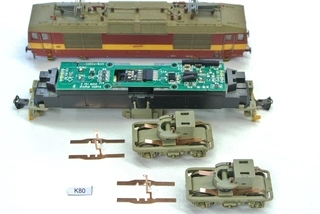 K80, Sada kontaktů KaModel pro El. lokomotivu TT Küehn ES 499 / 372 "Bastard", 4ks