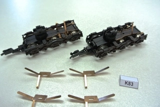 K83, Sada kontaktů KaModel pro dieselovou lokomotivu TT TILLIG T 679, BR 120 „Sergej“ (apod.), 4ks