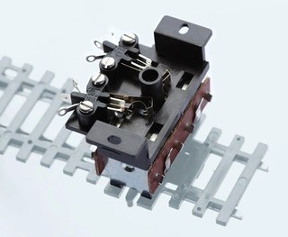 PL-15  PECO - dvojitý mikrospínač k PL 10