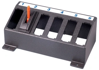 PL-27  PECO - držák pro 6 spínačů PL-26