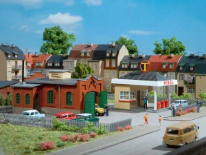 H0 / TT Čerpací stanice s opravnou