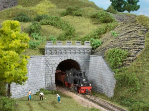 TT - Tunelový portál pro jednu kolej