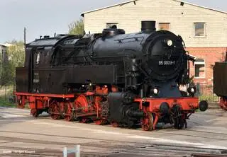 37232 PIKO - Parní lokomotiva BR 95 s novým kotlem, DCC se zvukem