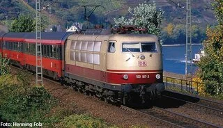 51691 PIKO - H0 - Elektrická lokomotiva BR 103 - zkrácená verze, DCC se zvukem