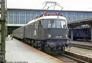 51929 PIKO - H0 - Elektrická lokomotiva BR E18
