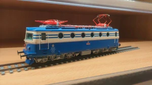 Vitrínová kolej H0 - 30cm