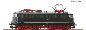 TT - Elektrická lokomotiva E 42 015 DR