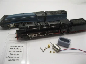 Minitrix BR 01 Antrieb in Lok, UK Class 7P, Class 4A