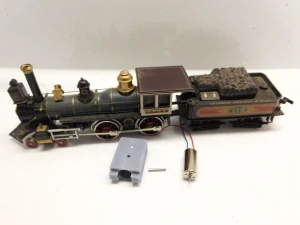 Bachmann 4-4-0 American (early version with square motor)