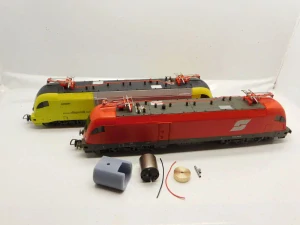 Piko BR 101, 103, 110, 111, 112, 118, 120, 132, 140, 141, 142, 143, 146, 147, 150, 151, 152, 182, 185, 187, 189, 191, 193, 194, 216, 218, 220, 221, 232, 245, 247, 285, 440, 442, 612, 752, EP 5, ES64U2, Herkules ER 20, ICE, Ludmilla, TRAXX, Vectron, Talent