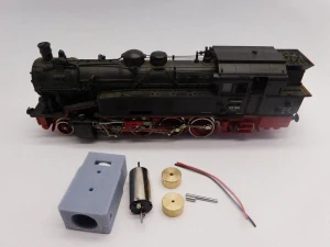 Roco DB DR DRG BR 57, BR 93, SBB C 5/6, ™BB Rh 657, BB™ BR 93, FS Gr 473, NS 4800, SNCB Reeks 90, SNCF 050 B 141.TA, CFL 4300 5200 (Motor mit 1 Schnecke)