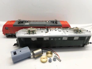 Roco Ae 4/4, Ae 4/6, Ae 8/8, Ae 8/14, Bardotka, BB 16000/ 22000/25000/26000/63000/68000/7200/9000/9100/9200, BR 101/103/116/118/120/144/145/146/151/152/155/182/183/185/186/189/193/210/215/218/220/221/223/224/250/370/386/480/484/541, CC 6500/72000, CFL 160