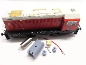 Tillig, CS-Train, Sachsenmodelle DR BR 107, DR V 75, CD/KEG T435