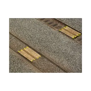 Stav. Přechod přes koleje TT