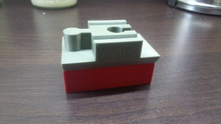 Spojka dřevěných kolejí na Lego Duplo