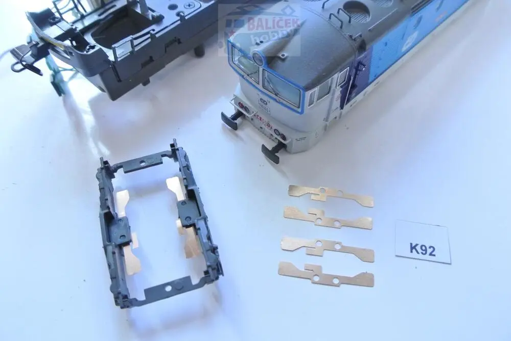 K92, Sada kontaktů KaModel pro lokomotivu TT Roco 754 (Brejlovec) apod., 4 ks