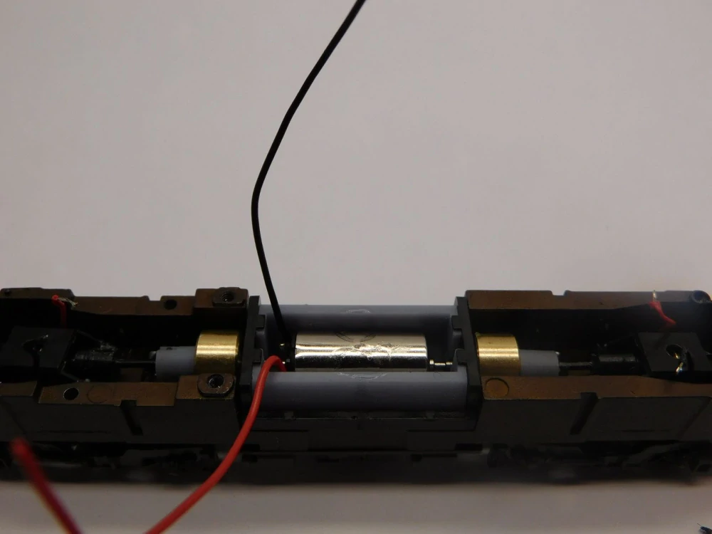 Flm DB BR 182, BR 183, BR 190, ™BB 1016/1116/1216, HKX ES 64 U2, MAV 470, GySEV 1047.5 - China met cardan