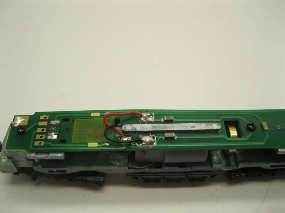 Minitrix DR BR 132, BR 142, BR 234, DB NS BR 232, SNCF CC 6500, CC 72000with flywheel. & Dig interface