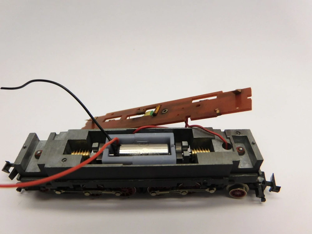 Minitrix  BR 175, E 75