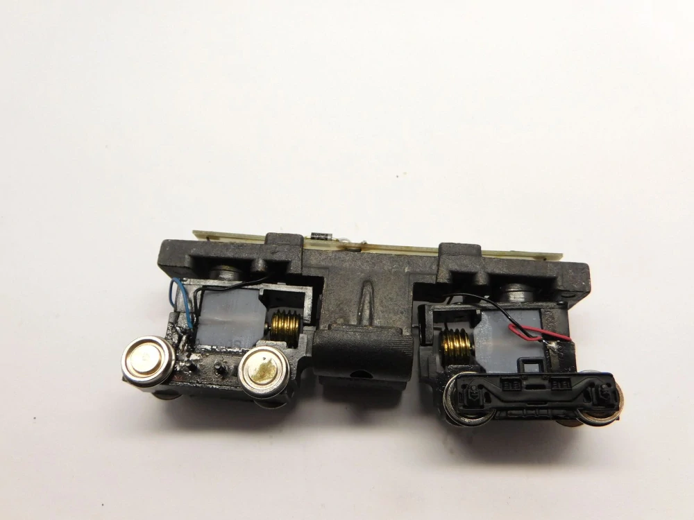 Bachmann GE 44 Ton Switcher (old - 2 motor version)