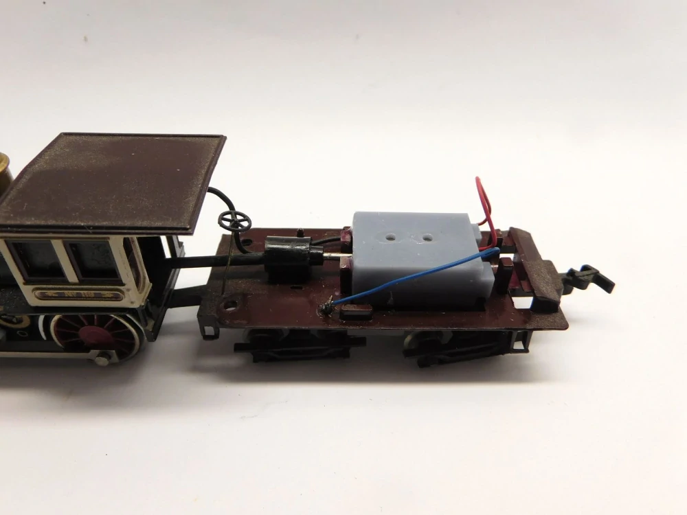 Bachmann 4-4-0 American (early version with square motor)
