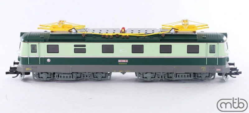 TT - elektrická lokomotiva 183 006 ZSSK šestikolák