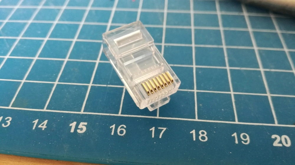 Konektor RJ45 - 8/8