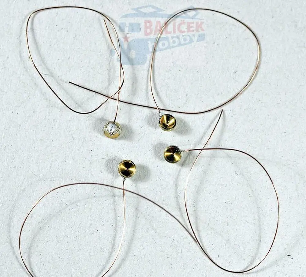 Mosazná pouzdra pro uložení dvojkolí, s vodičem, 4 kusy, N, PEHO N021