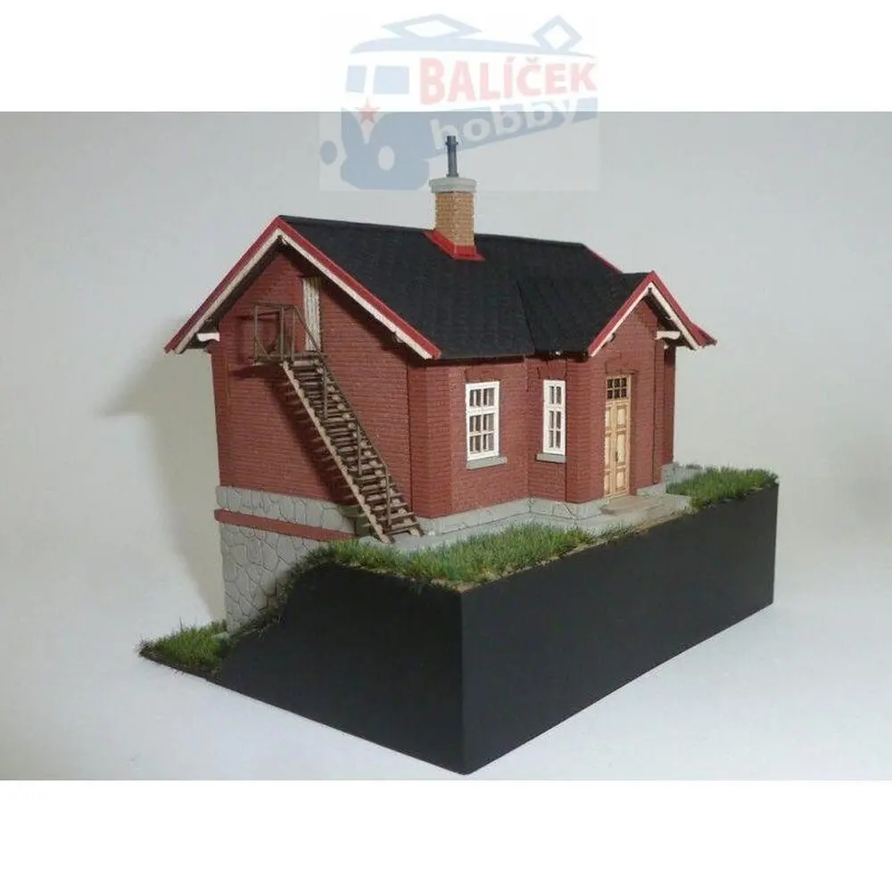  Strážní domek - dvě verze N