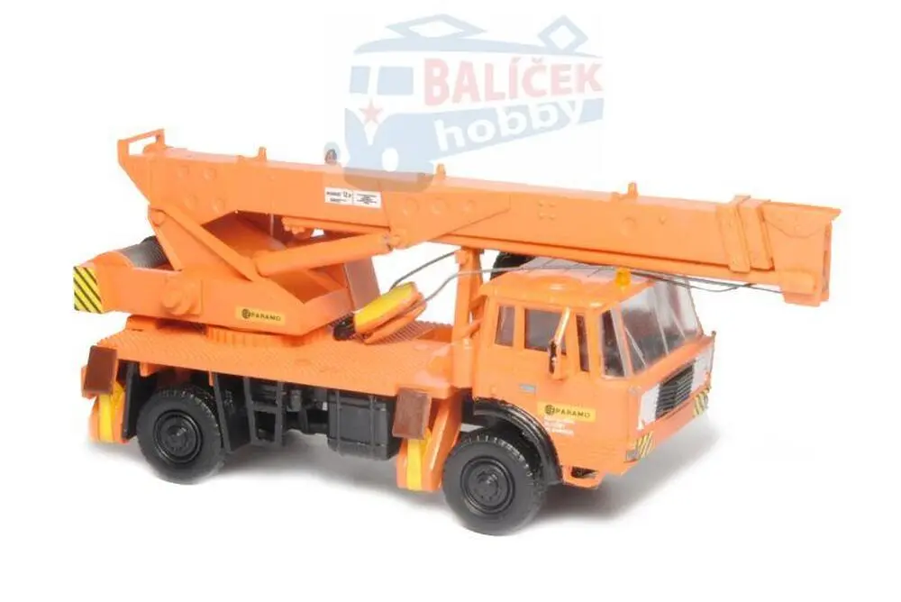 Tatra 813 4×4 AD125 1:87
