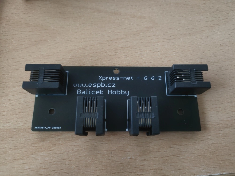 XpressNet rozbočka 6/6 - 2/2