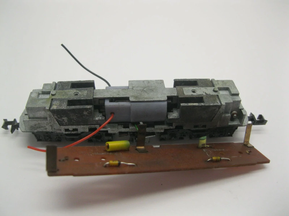 Minitrix DB E10, BR 110, E40, BR 140, BR 139, BR 111, BR 143, DR BR 112, 114, 212, 243, SBB Re 4/4 BLS Re 420