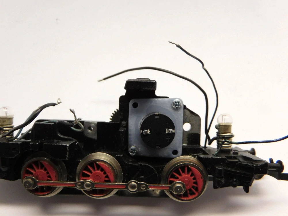 Märklin / Hamo BR 101, BR 110, BR 132 / E32 / EP2, BR 141, BR 023 / 23, BR 24, BR 260/V60, BR 275, BR 361, BR 38 / P8, BR 515 / 815, BR 724, BR 731, BR 74 / T12 / Rh 674, BR 78 / T18, BR 795, BR 798, BR 80, BR 81, BR 89, BR 98, SJ D / Da / Da1 / V5, DHG 5