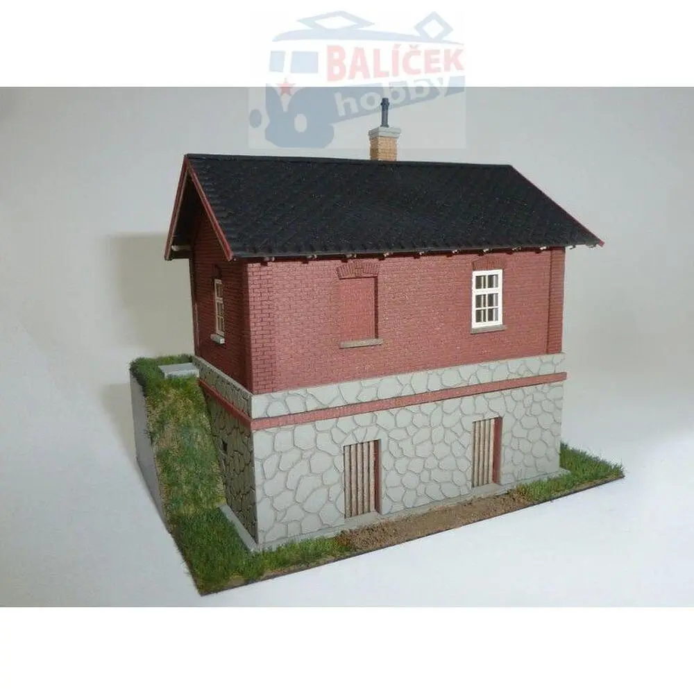  Strážní domek - dvě verze N