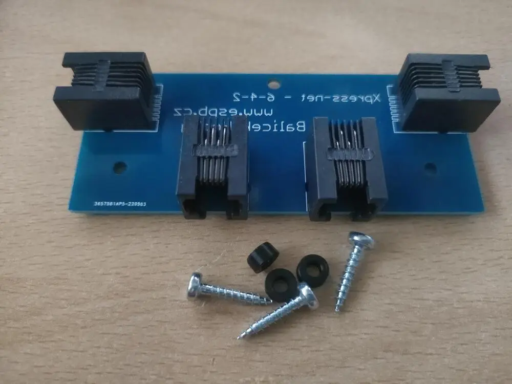 XpressNet rozbočka 6/4 - do panelu - 2/2